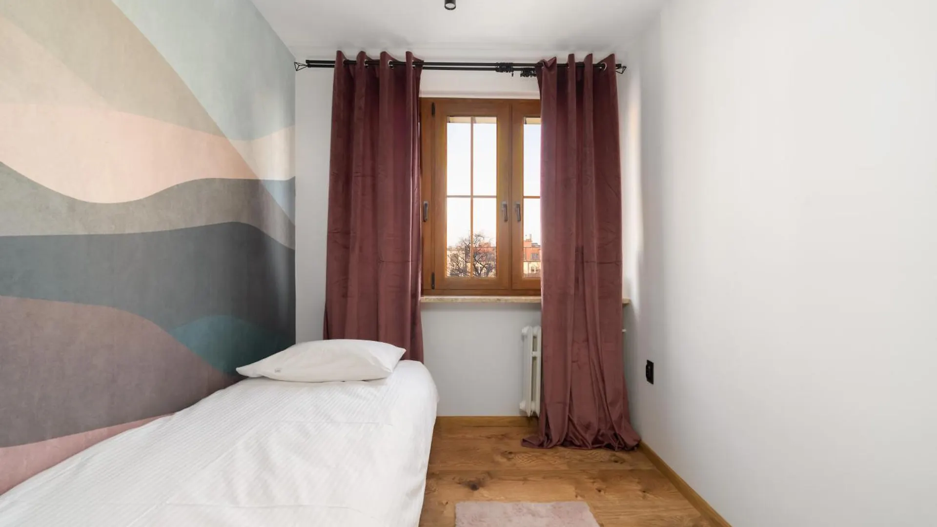 Comfortable Two-Bedroom Apartment Poznan By Noclegi Renters